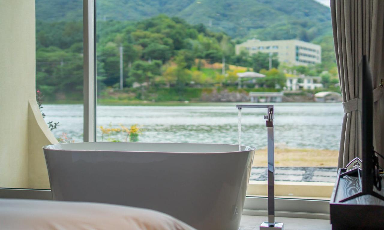 Gapyeong Suiteian Hotel&Resort Экстерьер фото