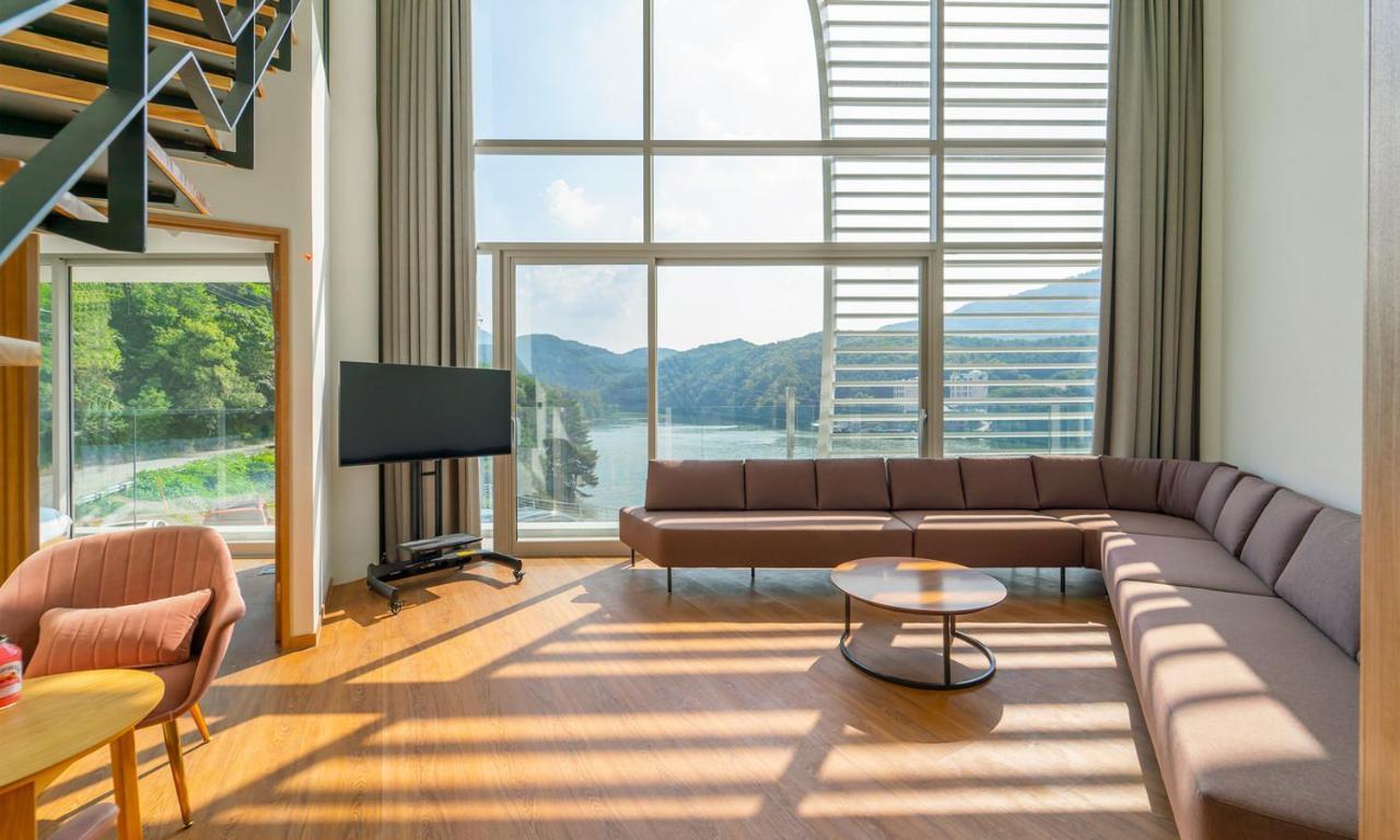 Gapyeong Suiteian Hotel&Resort Экстерьер фото