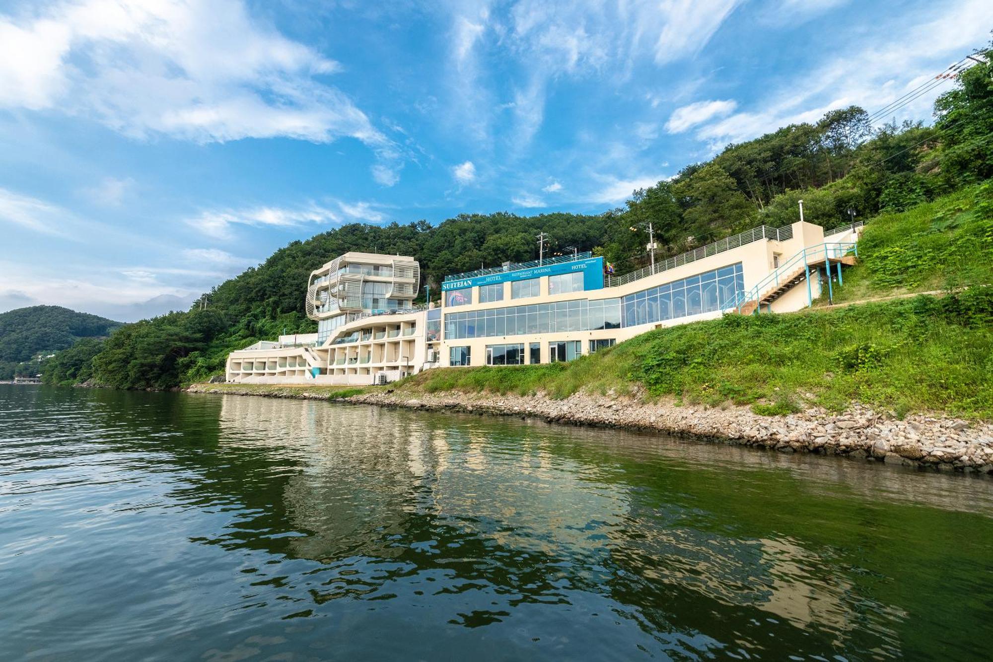 Gapyeong Suiteian Hotel&Resort Экстерьер фото